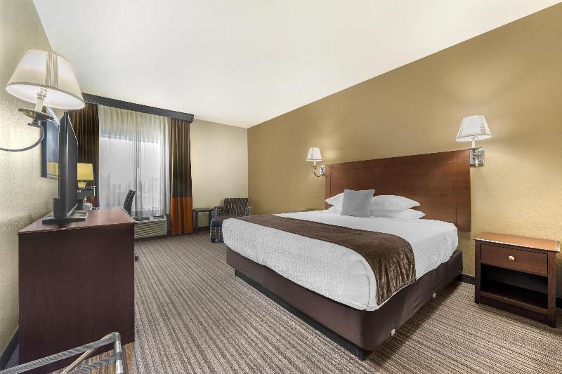 Best Western Plus Winslow Inn image