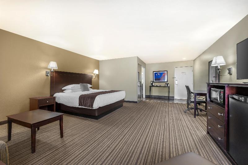 Best Western Plus Winslow Inn image
