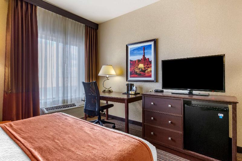 Best Western Plus Winslow Inn image