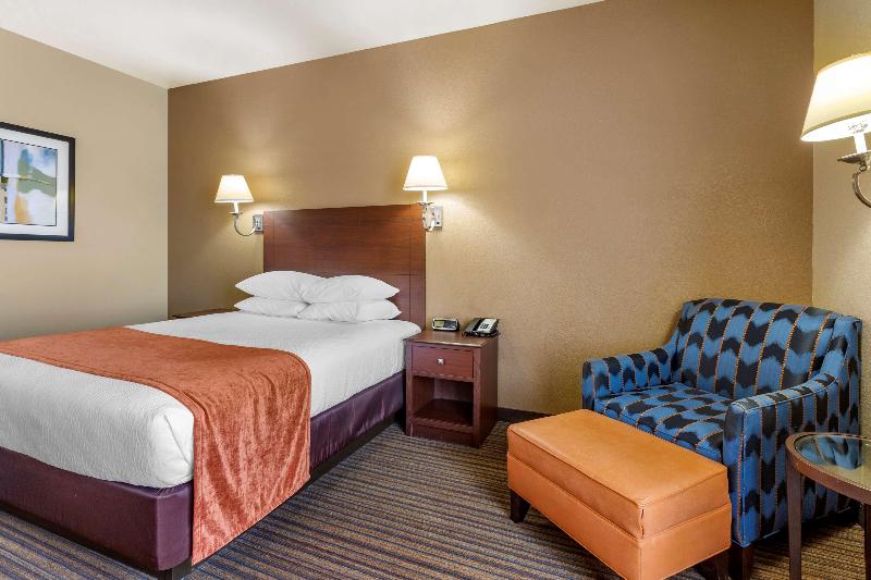 Best Western Plus Winslow Inn image