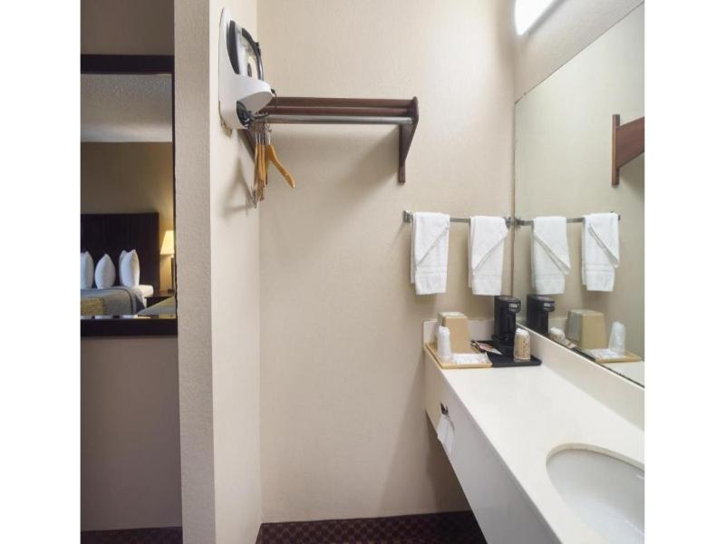 Deerfield Inn By Capital O Blytheville AR I55 image