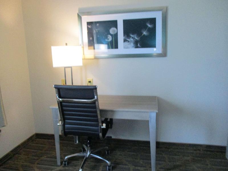 Best Western Presidential Hotel & Suites image
