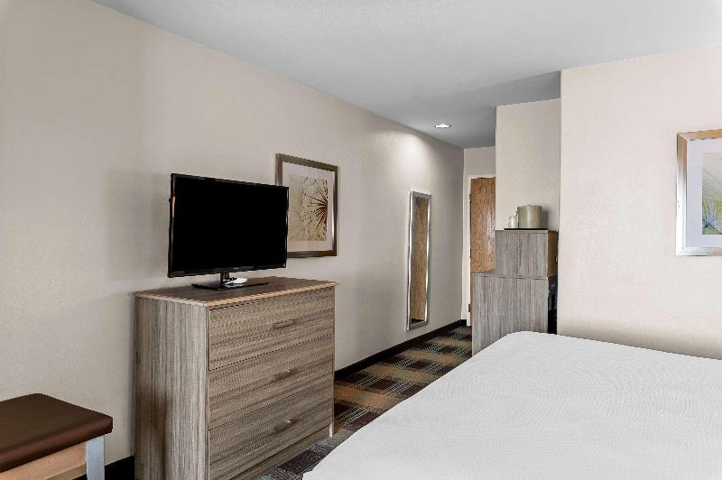 Best Western Presidential Hotel & Suites image