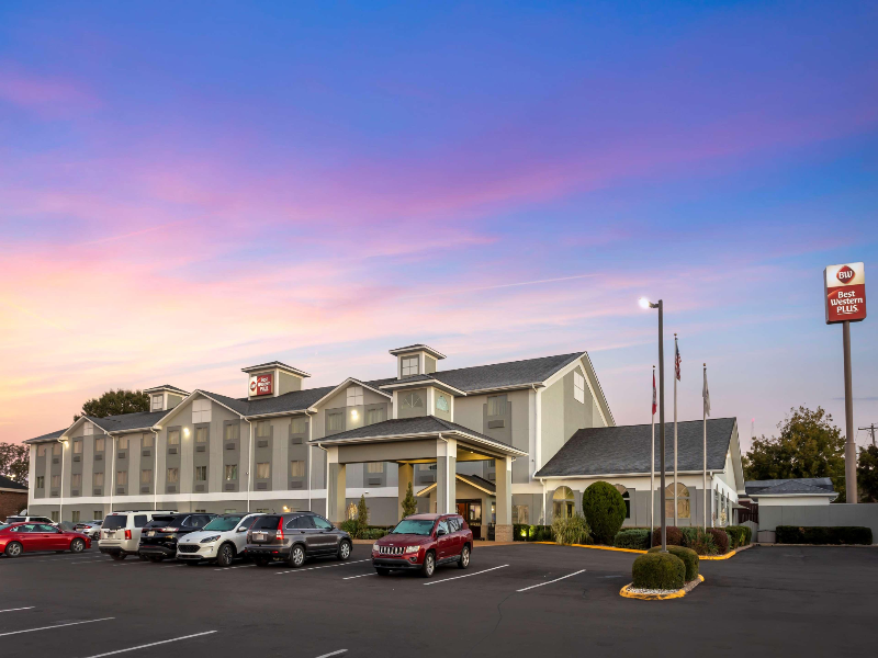 Best Western Plus Searcy Inn — general view