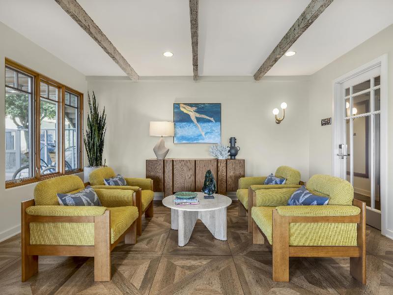 Best Western Plus Beach View Lodge Carlsbad image