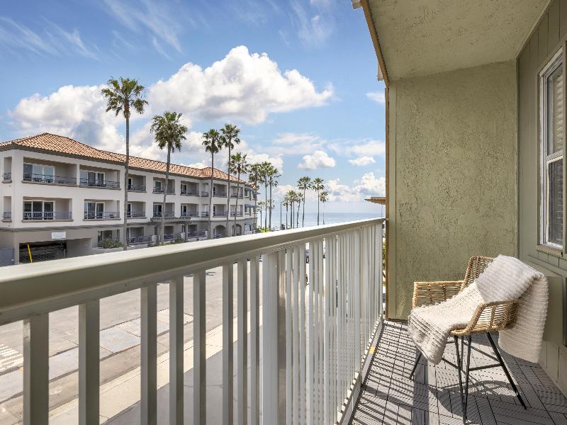 Best Western Plus Beach View Lodge Carlsbad image