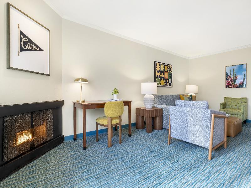 Best Western Plus Beach View Lodge Carlsbad image