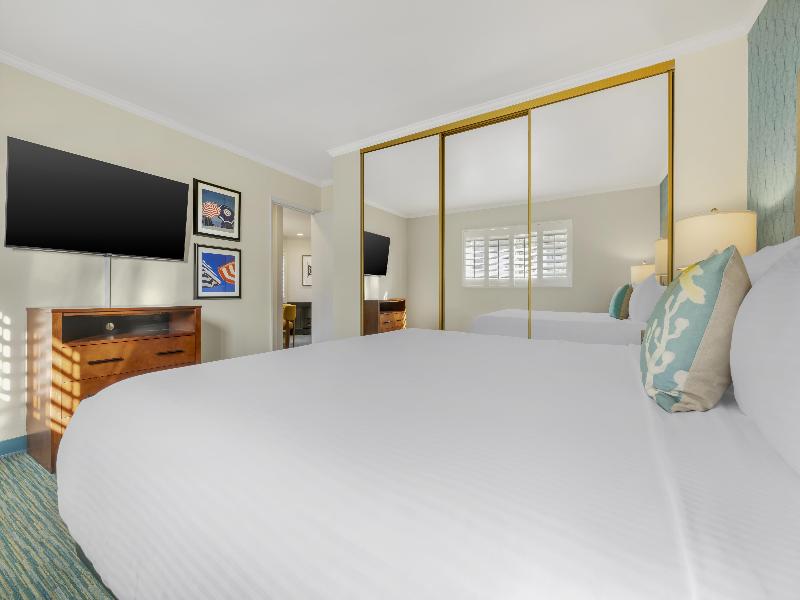 Best Western Plus Beach View Lodge Carlsbad image