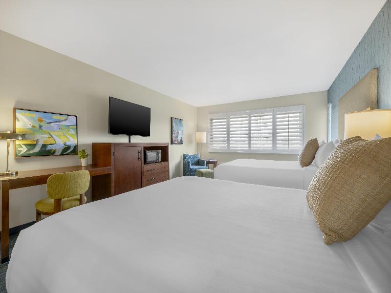 Best Western Plus Beach View Lodge Carlsbad image