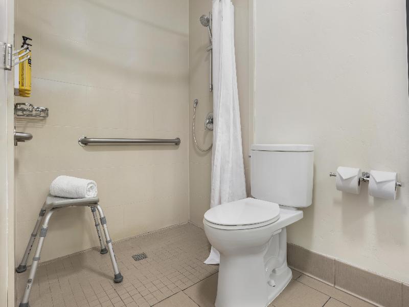 Best Western Plus Beach View Lodge Carlsbad image