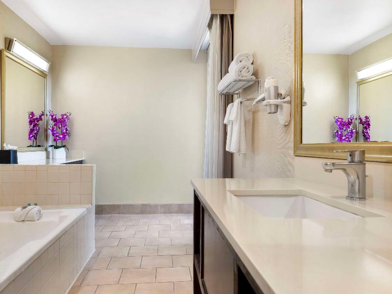 Best Western Royal Palace Inn & Suites image