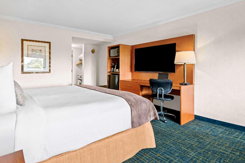Best Western De Anza Inn image
