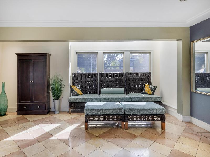Surestay Plus By Best Western Mountain View image