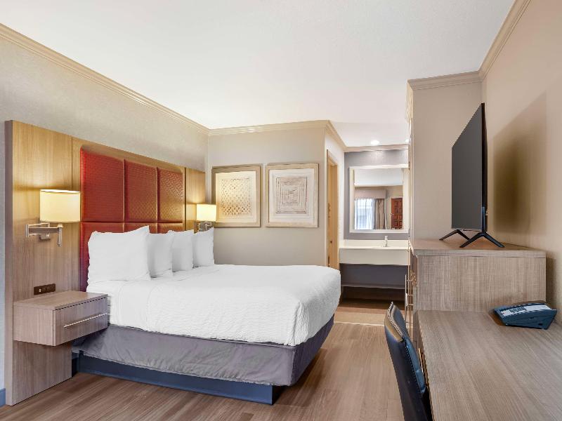 Best Western Inn Santa Cruz image