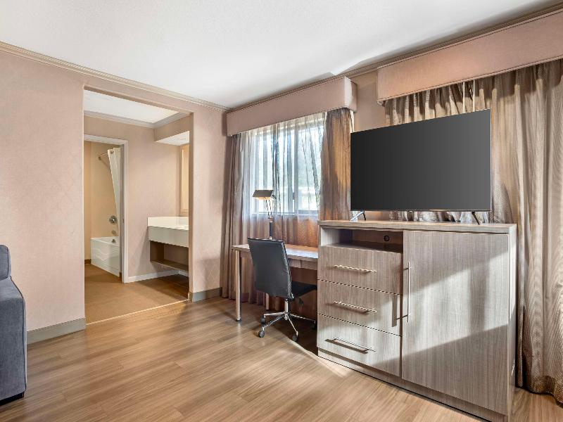Best Western Inn Santa Cruz image