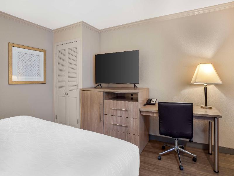 Best Western Inn Santa Cruz image