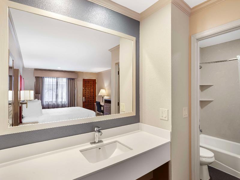 Best Western Inn Santa Cruz image