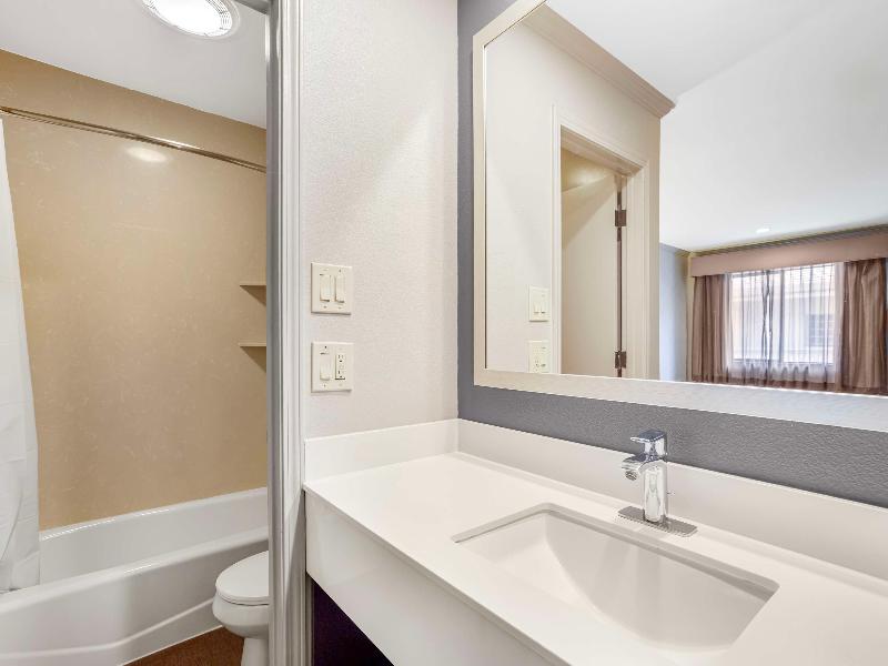 Best Western Inn Santa Cruz image