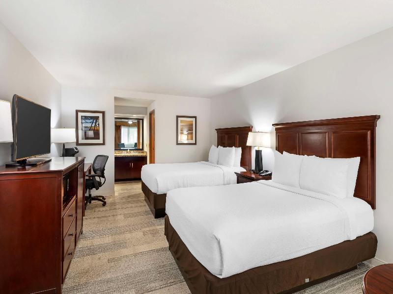 Best Western Plus Redondo Beach Inn image