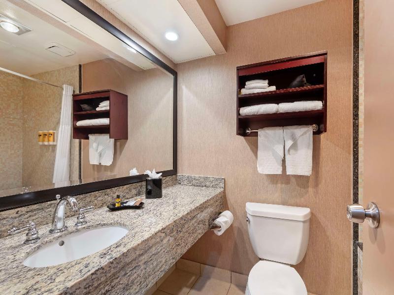 Best Western Plus Redondo Beach Inn image
