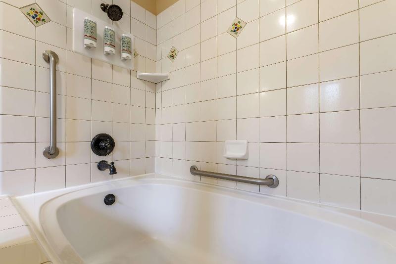Best Western Rose Garden Inn image