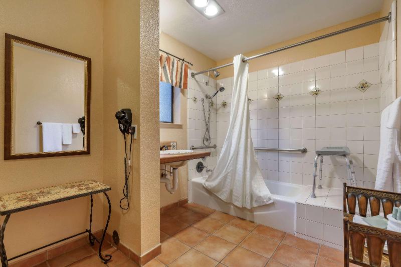 Best Western Rose Garden Inn image