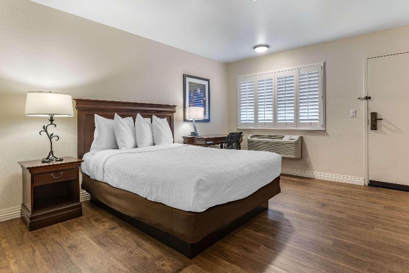 Best Western Rose Garden Inn image