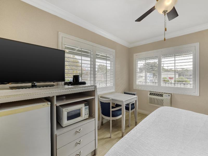 Best Western Tradewinds image