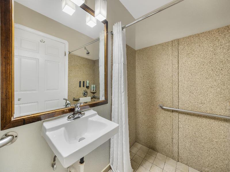 Best Western Tradewinds image