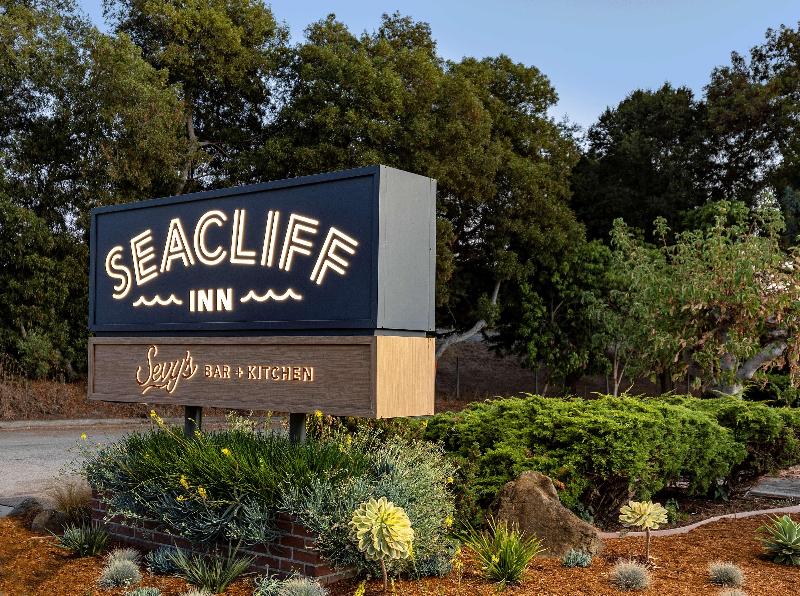 Best Western Plus Seacliff Inn