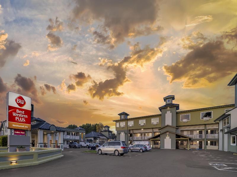 Best Western Plus Northwoods Inn image