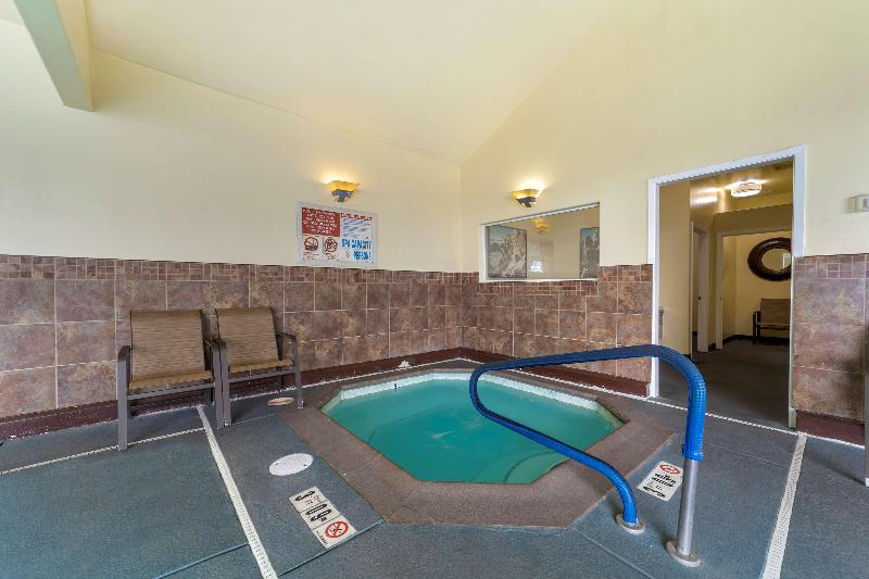 Best Western Plus Northwoods Inn image