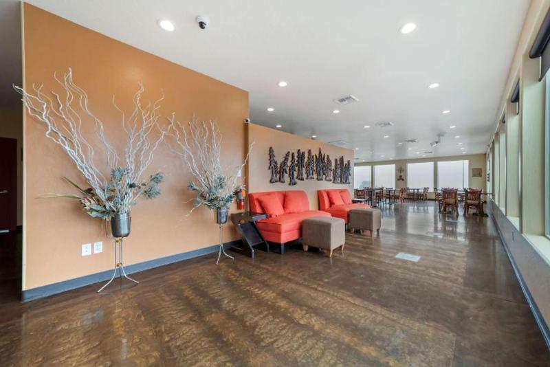 Best Western Plus Northwoods Inn image