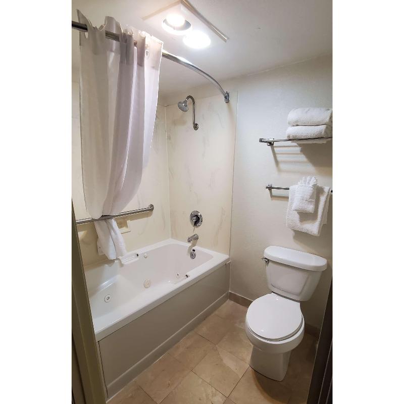 Best Western Plus Northwoods Inn image