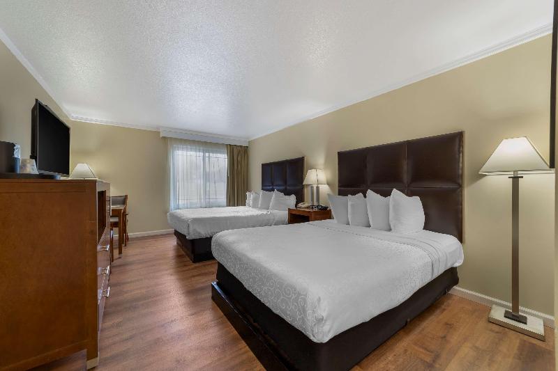 Best Western Plus Northwoods Inn image