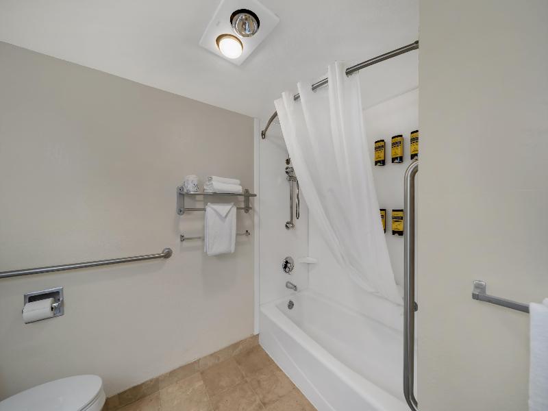 Best Western Plus Northwoods Inn image