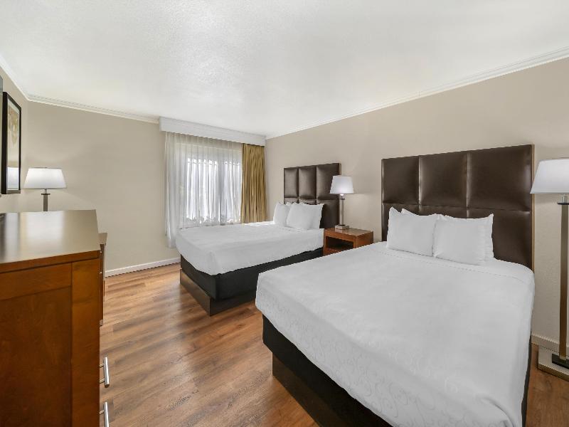 Best Western Plus Northwoods Inn image
