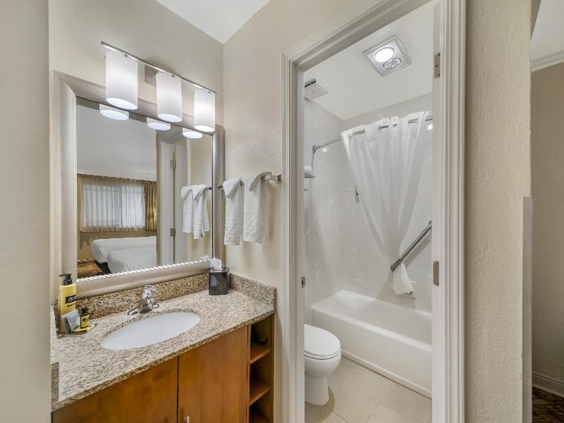 Best Western Plus Northwoods Inn image