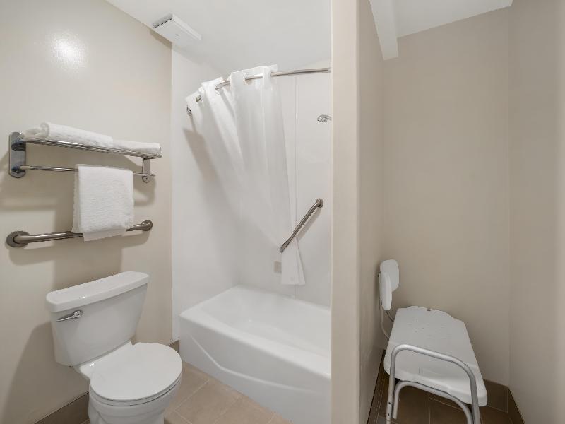 Best Western Plus Northwoods Inn image