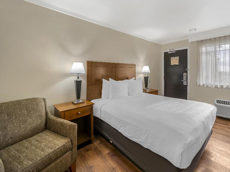 Best Western Plus Northwoods Inn image