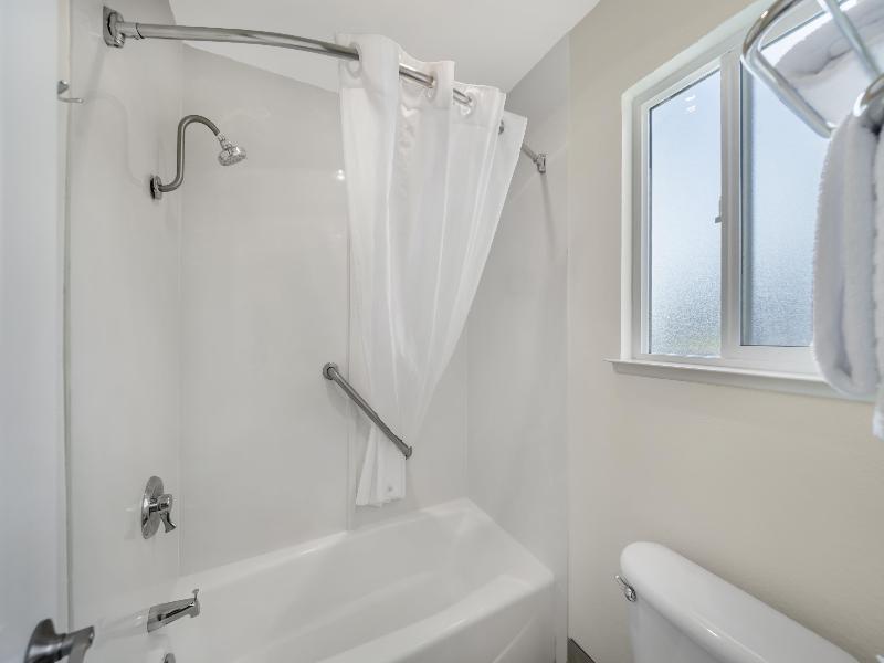 Best Western Plus Northwoods Inn image