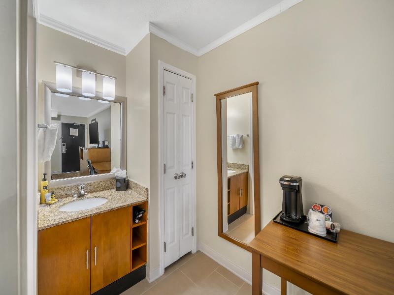 Best Western Plus Northwoods Inn image