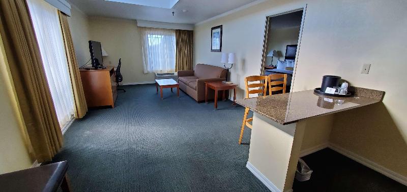 Best Western Plus Northwoods Inn image