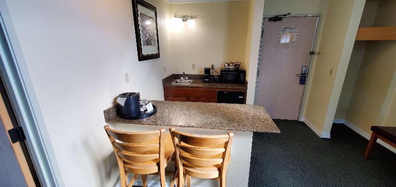 Best Western Plus Northwoods Inn image