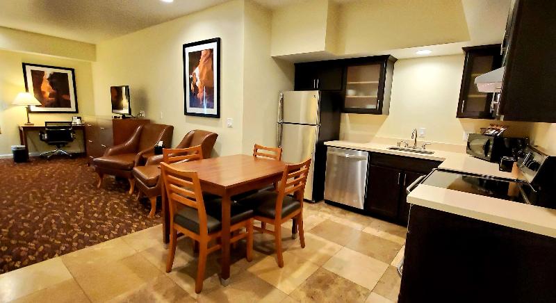 Best Western Plus Northwoods Inn image