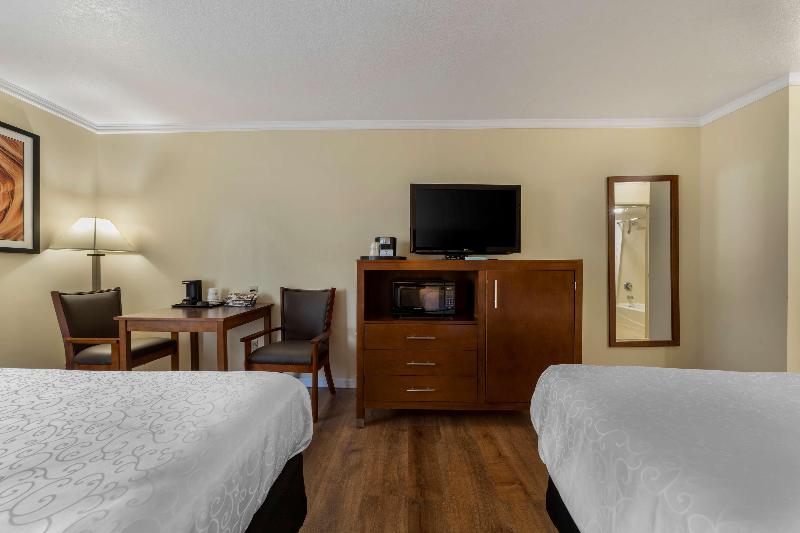 Best Western Plus Northwoods Inn image