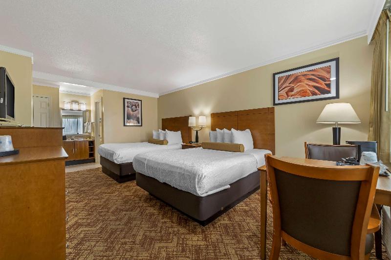 Best Western Plus Northwoods Inn image