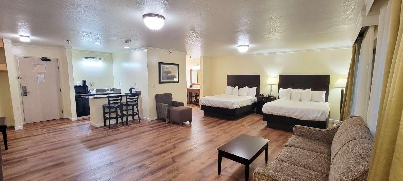 Best Western Plus Northwoods Inn image