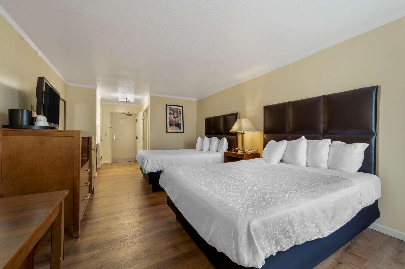Best Western Plus Northwoods Inn image