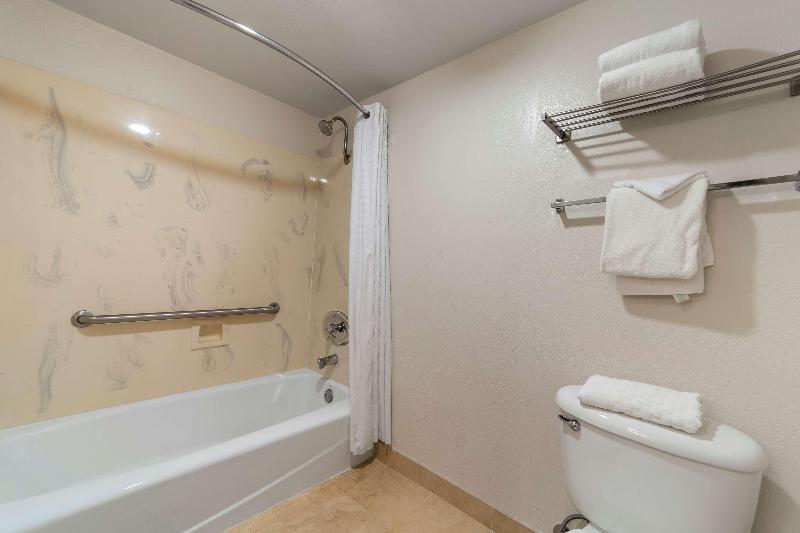 Best Western Plus Northwoods Inn image